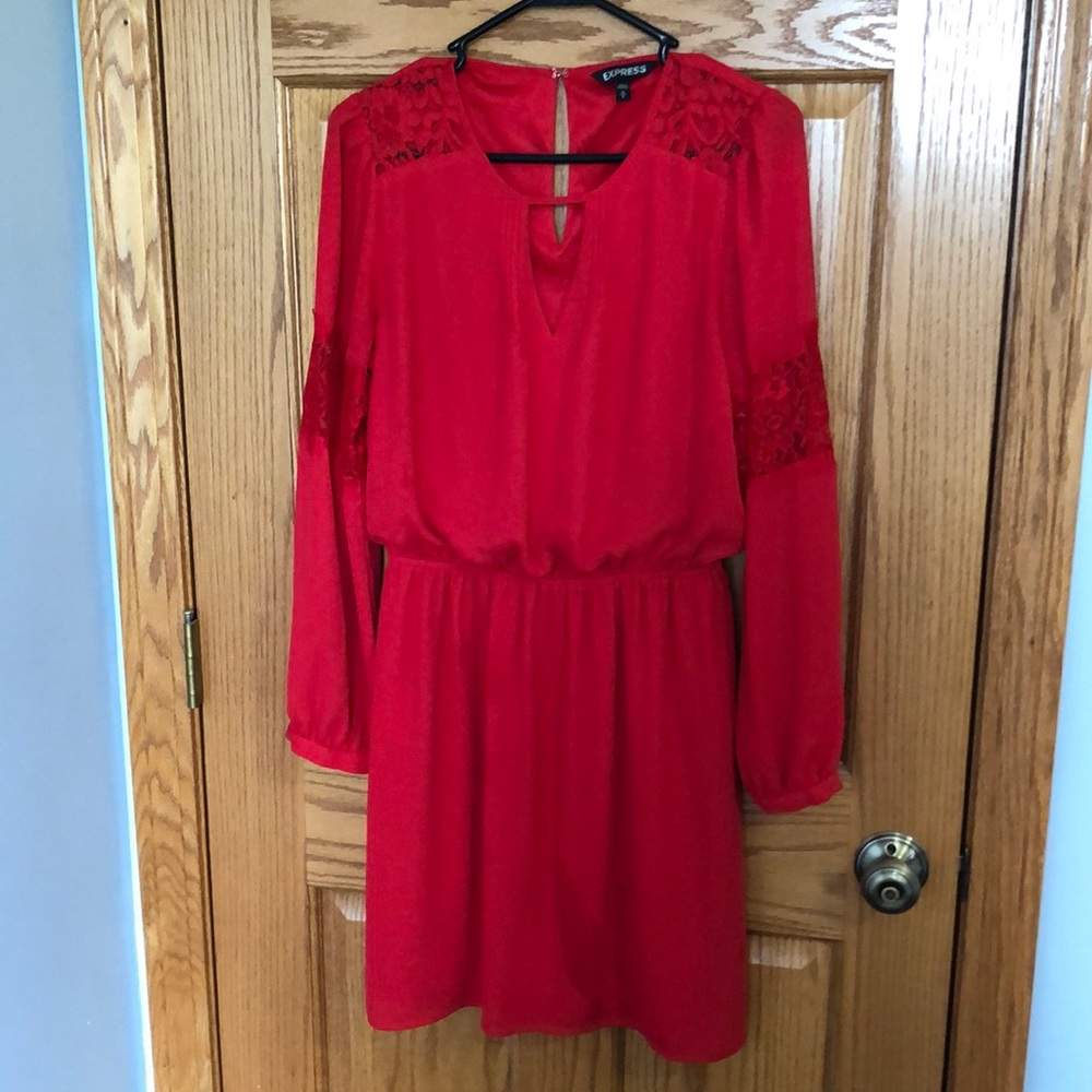 Size M express red dress